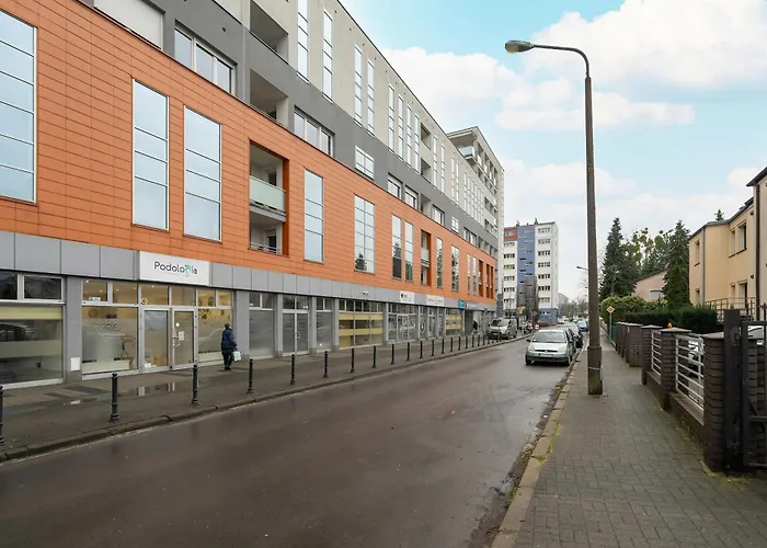 Comfortable With Parking In By Renters *